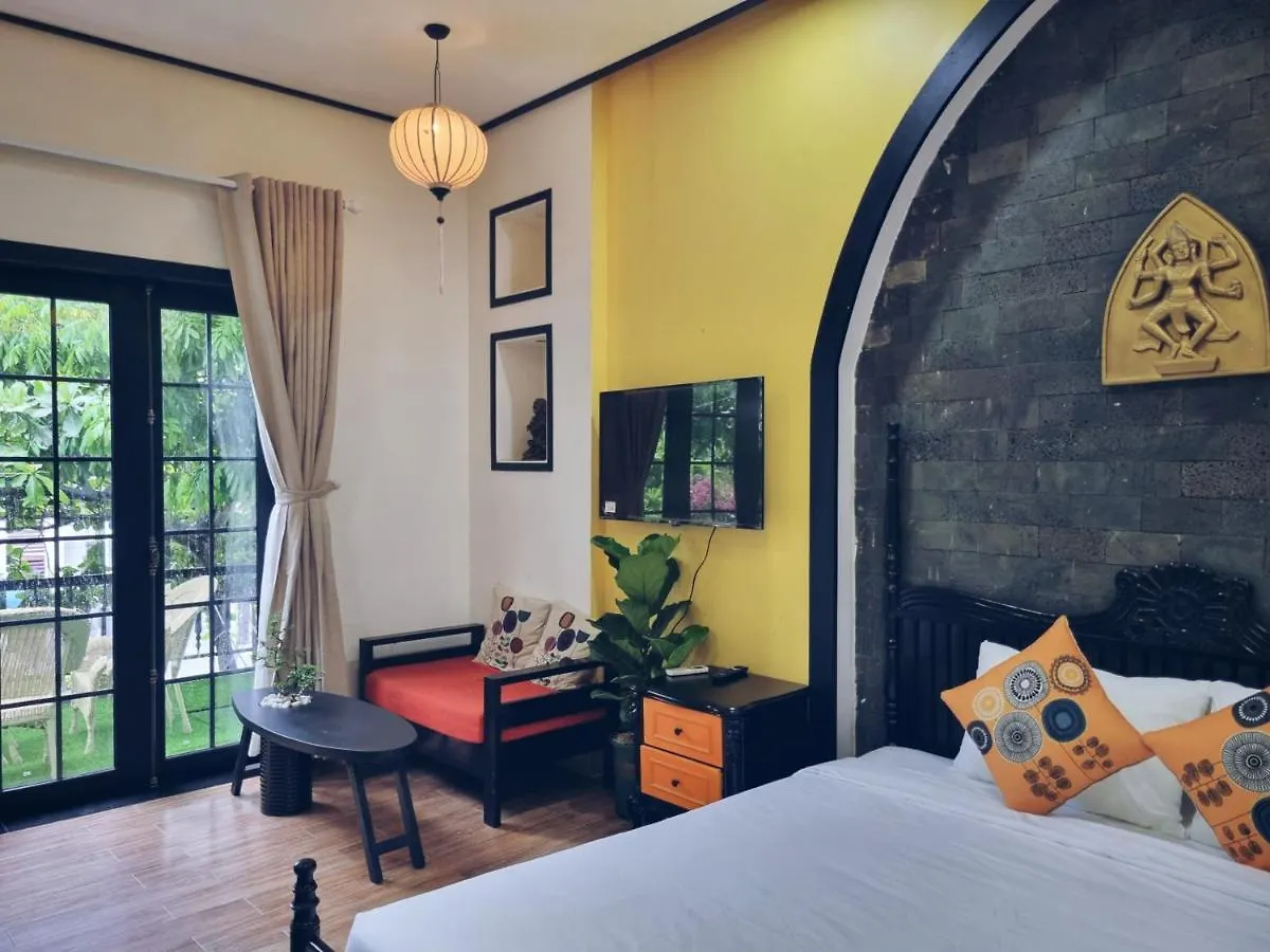 A Little Rosie Hoi An Apartment
